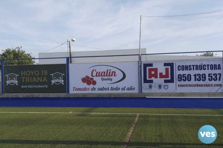 Lonas gigantes con promo AJCC en estadios de fútbol